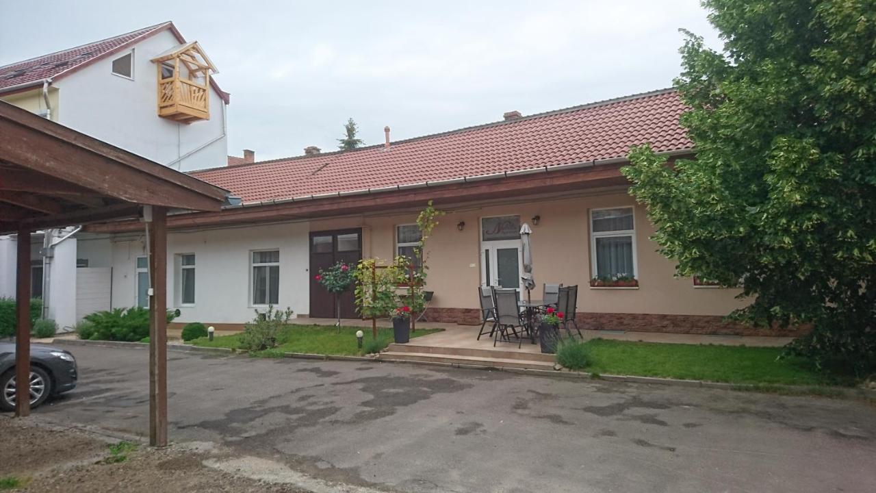 Nobilis Apartman אגר מראה חיצוני תמונה