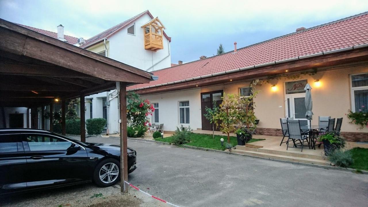 Nobilis Apartman אגר מראה חיצוני תמונה